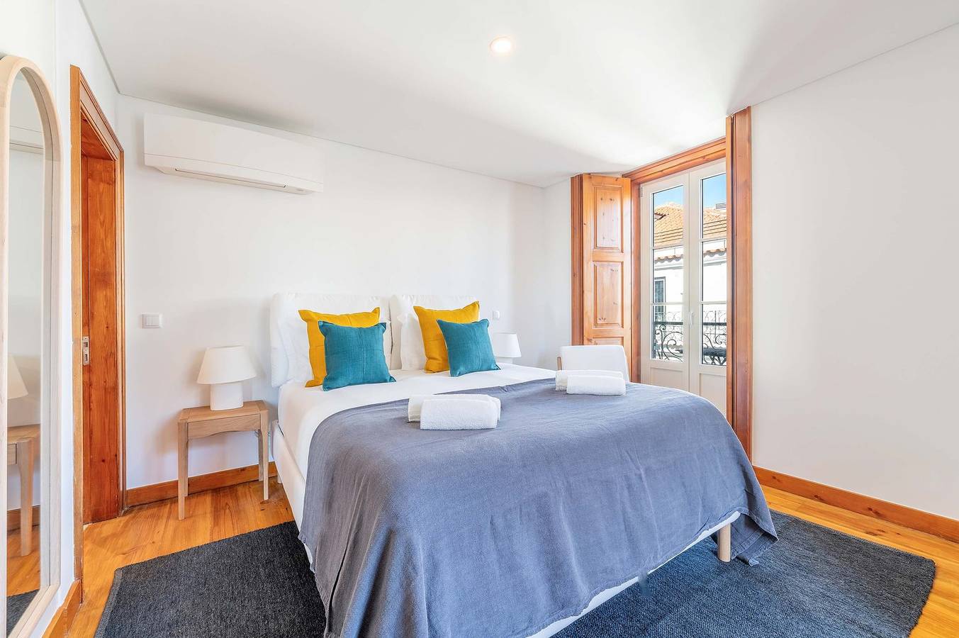 Entire apartment, Guestready - Night out adventure in Lisbon in Misericórdia, Lisbon