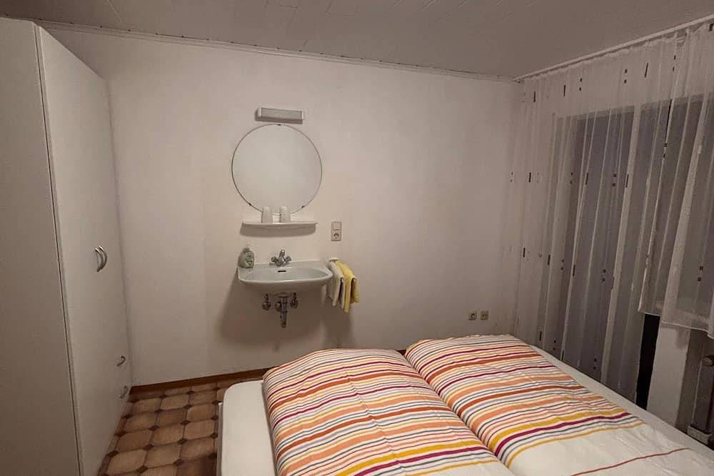 Ganze Wohnung, Doppelzimmer Nr. 2 - Haus Waldesruh in Ahorntal, Frankenalb