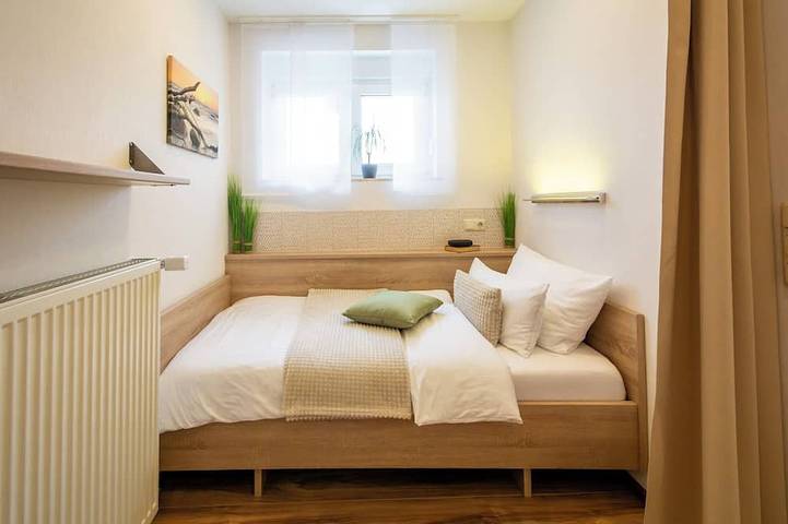 Ganze Wohnung, Moderne, komfortable Ferienwohnung mit Terrasse, am Maintalradweg, in Lengfurt, Triefenstein