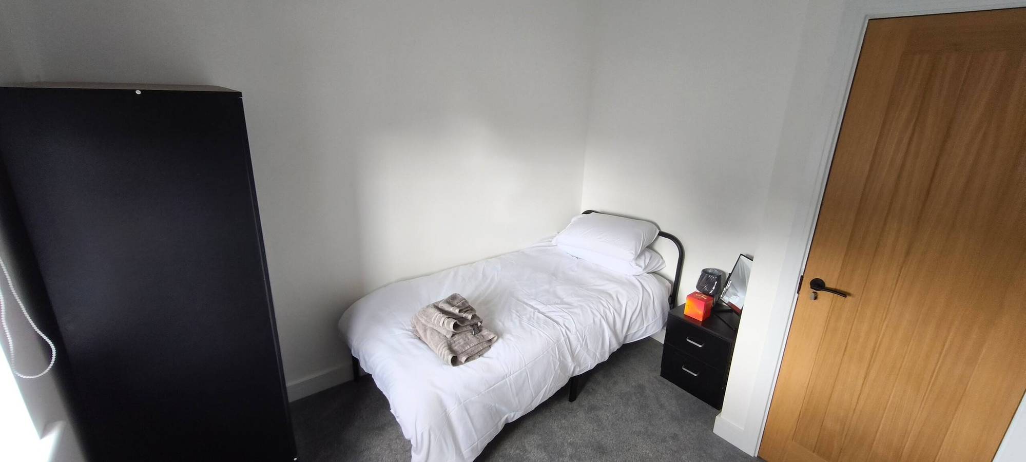 Chambre simple spacieuse et lumineuse dans une maison d'hôtes in Chelmsford, Essex