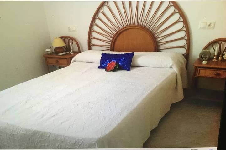 Beautiful Spanish villa with large swimming pool, only 15min. to Murcia airport in Gea y Truyols, Murcia 