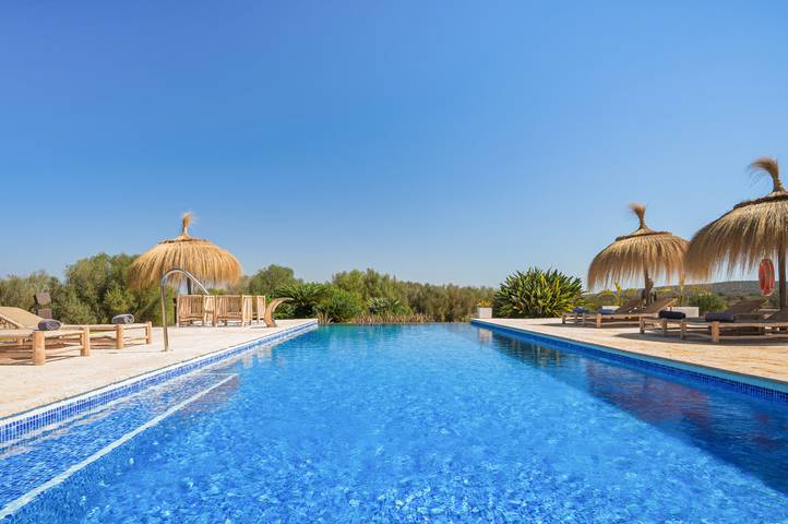 Villa für 10 Personen, mit Pool und Whirlpool sowie Garten auf Mallorca Süden - 2