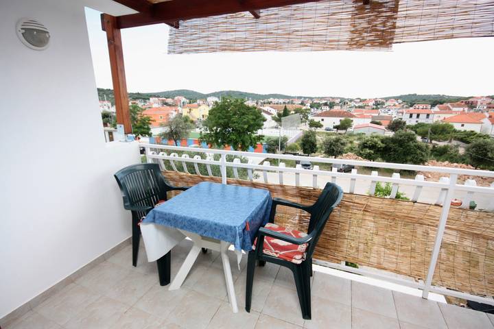 Apartament wakacyjny dla 2 osób, z Balkon/ taras w Murter (wyspa)