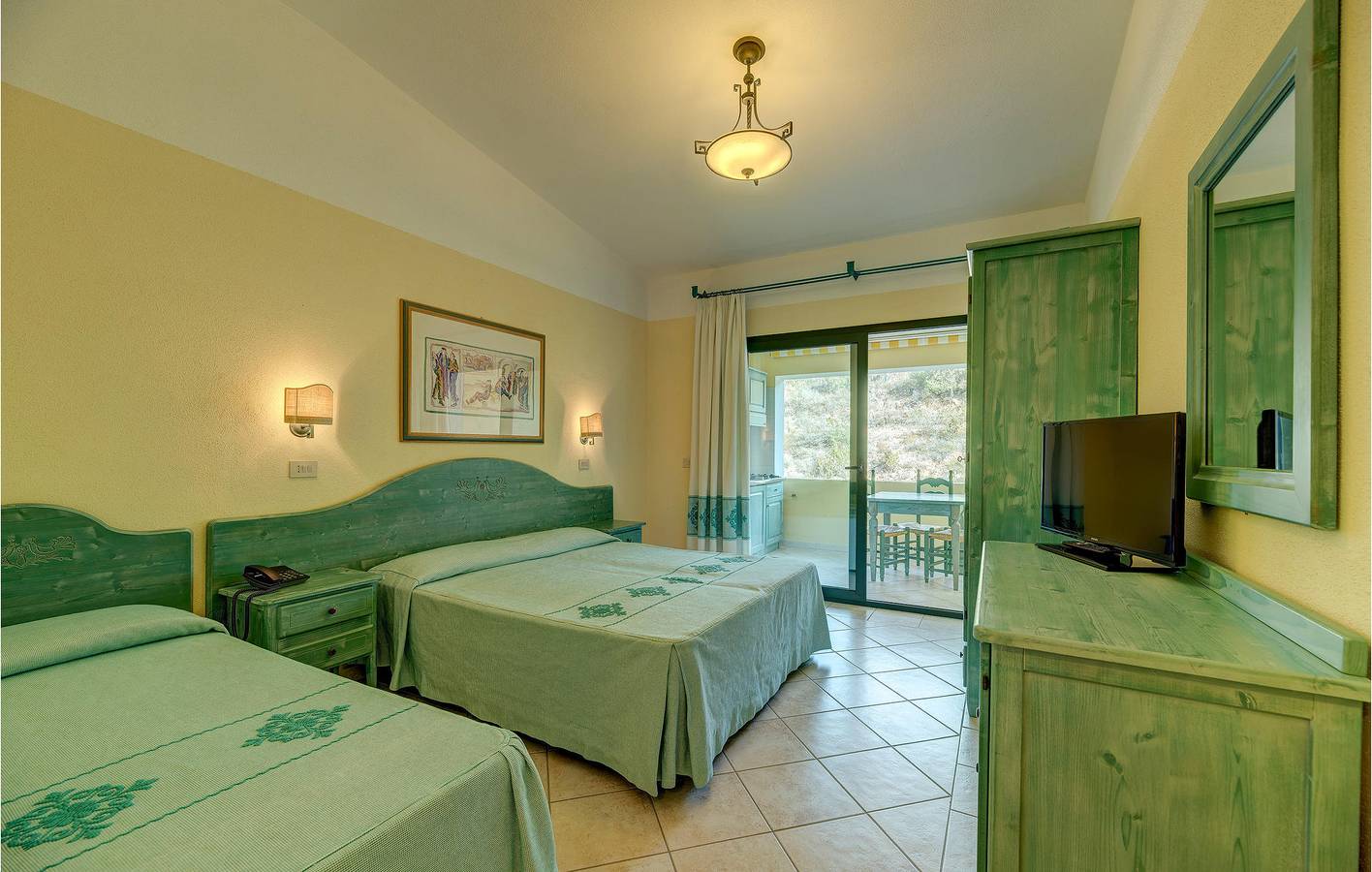 Ganze Ferienwohnung, Urlaub auf Sardinien: Klimaanlage, Parkplatz, Küche, Pool & WiFi! in Sos Alinos, Orosei