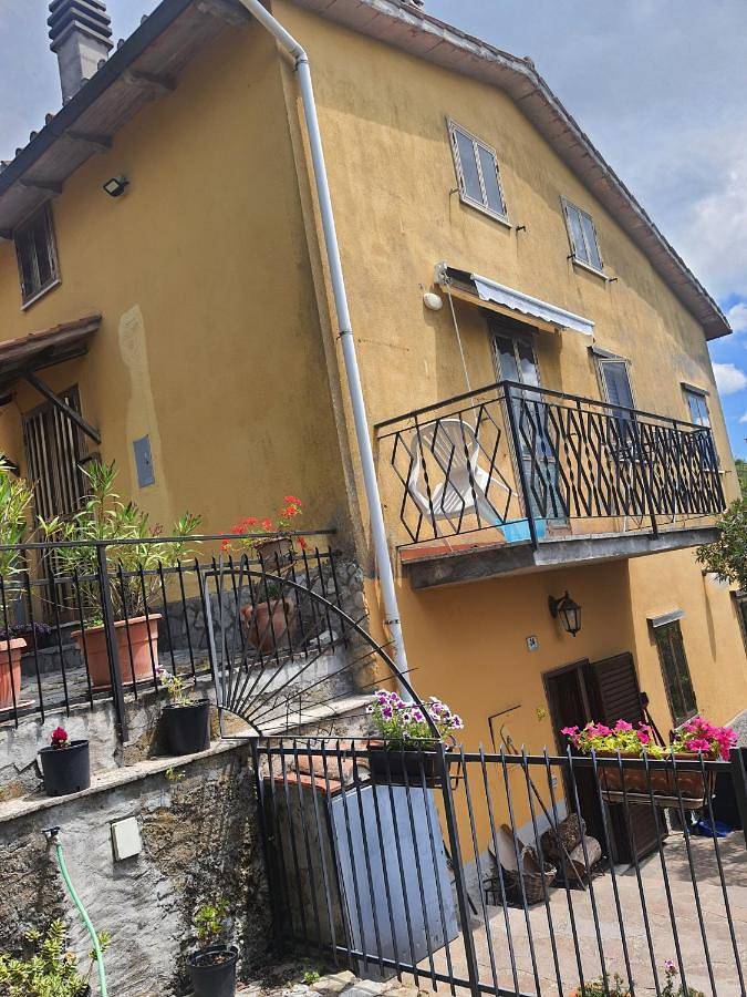 Ferienhaus für 3 Personen, mit Balkon und Ausblick - 1