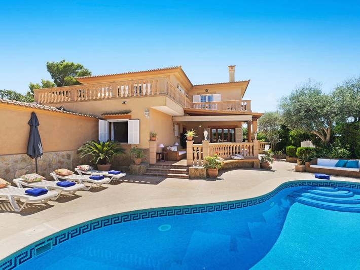 Holiday home for 10 people, with ocean view and garden as well as pool - 1