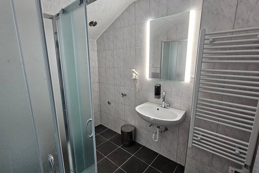 Ganze Wohnung, Fewo in der Kiese Hard - Top 4 \"Pfänder\" mit Balkon in Hard (Bodensee), Bodensee-Vorarlberg