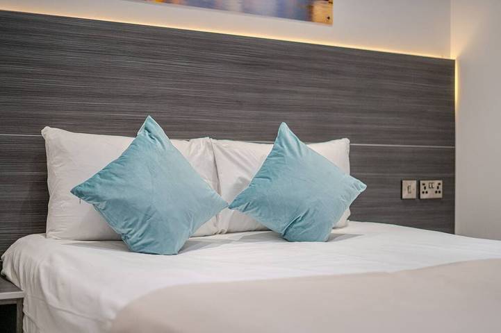 Apartamento entero, Apartamento-Lujoso-Baño privado-One Bedroom in Redbridge, Londres