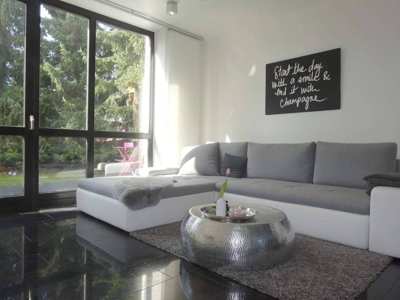 Ganze Wohnung, Apartment Black & White Neuss in Neuss, Rhein-Kreis Neuss