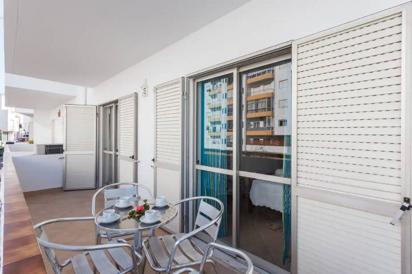 Geheel appartement, Appartement 'Férias Lagos' met balkon, Wifi en airconditioning in São Sebastião, São Gonçalo de Lagos