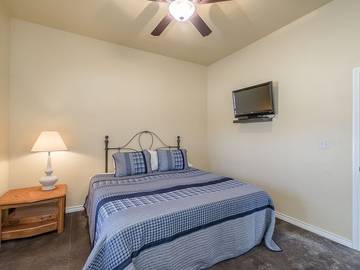 Vacation House for 18 Guests in Lake Texoma, Oklahoma, Picture 4