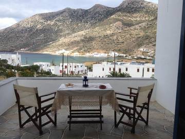 Gîte pour 2 personnes, avec vue et terrasse dans Kamarès