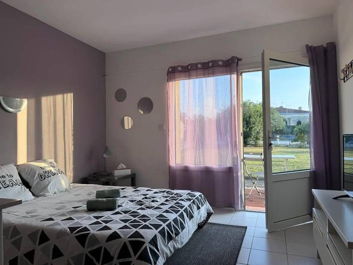 Gîte pour 2 personnes, avec jardin et vue sur le lac, adapté aux familles à Aytré - 3