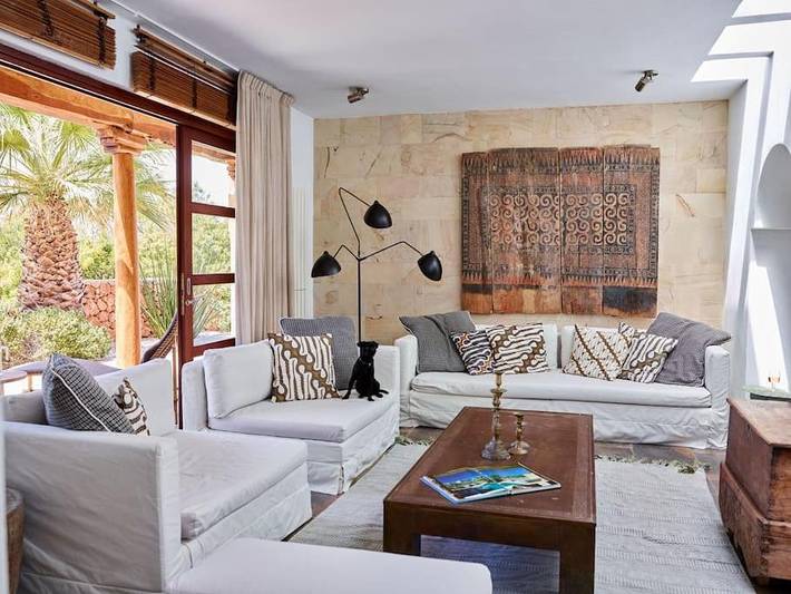 Ferienhaus für 7 Personen, mit Whirlpool und Terrasse sowie Garten und Pool in Cala Carbó - 2