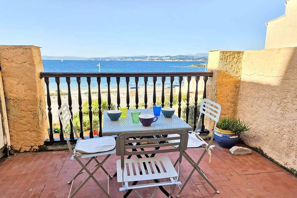 Appartement entier, Pleine vue mer, à 10 m plage de sable, au Brusc, Terrasse... in Le Brusc, Six-Fours-les-Plages