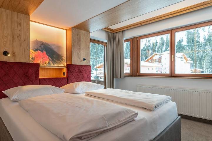 Ganze Wohnung, Doppelzimmer Feuerlilie - Hotel Tyrol am Haldensee in Grän, Allgäuer Alpen (Österreich)