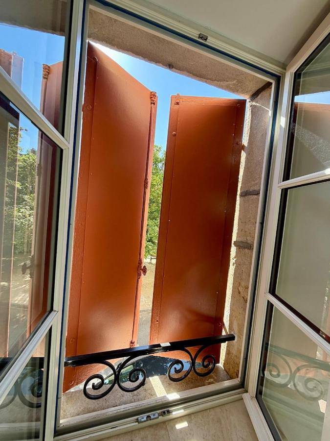 Appartement entier, Quiet & air-conditioned apartment 5 minutes from Dijon in Chenôve, Région de Dijon