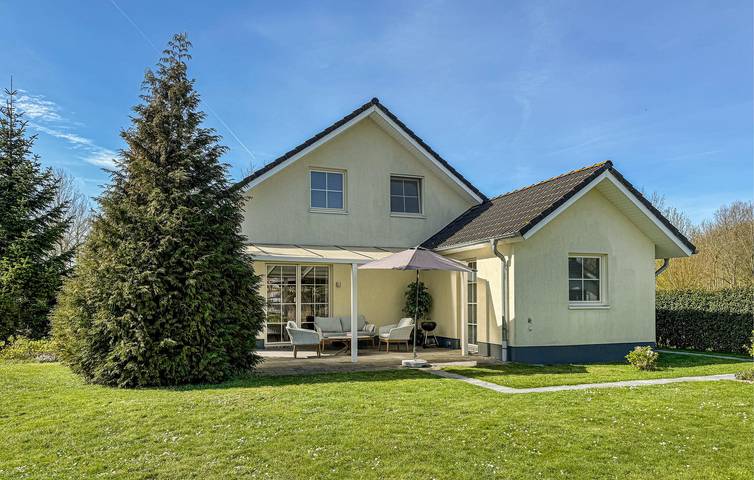 Ferienhaus für 8 Personen, mit Garten und Pool - 1
