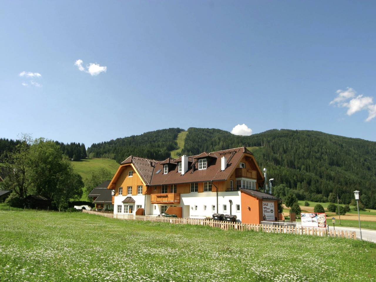 Ganze Wohnung, Chalet in Lungau nahe Skipisten in Sankt Margarethen im Lungau, Bundesland Salzburg
