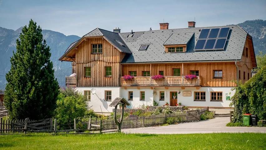 Ferienhaus für 10 Personen, mit Garten und Pool sowie Balkon und Sauna - 1
