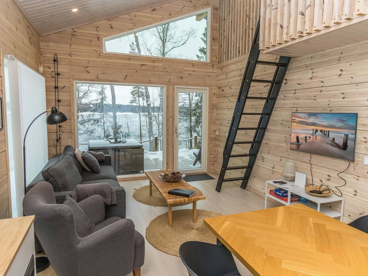 Villa korppi in Kirkkonummi, Uusimaa