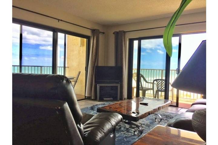 Vacation rental for 6 people, with pool and balcony in Cape Canaveral