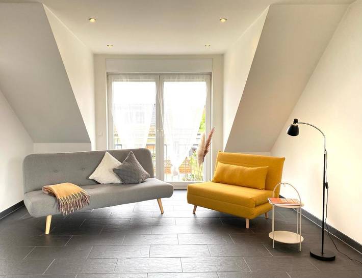 Ferienwohnung für 4 Personen, mit Balkon und Terrasse sowie Garten und Ausblick in Petersberg