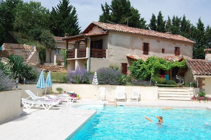 Location de vacances pour 3 personnes, avec Terrasse ainsi que Jardin et Piscine à Cadalen - 4