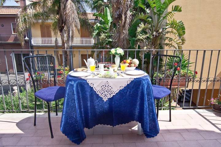 Location de vacances pour 3 personnes, avec jardin et vue, animaux acceptés à Acireale - 3