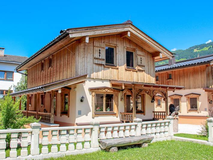 Ferienhaus für 10 Personen, mit Terrasse und Garten sowie Ausblick