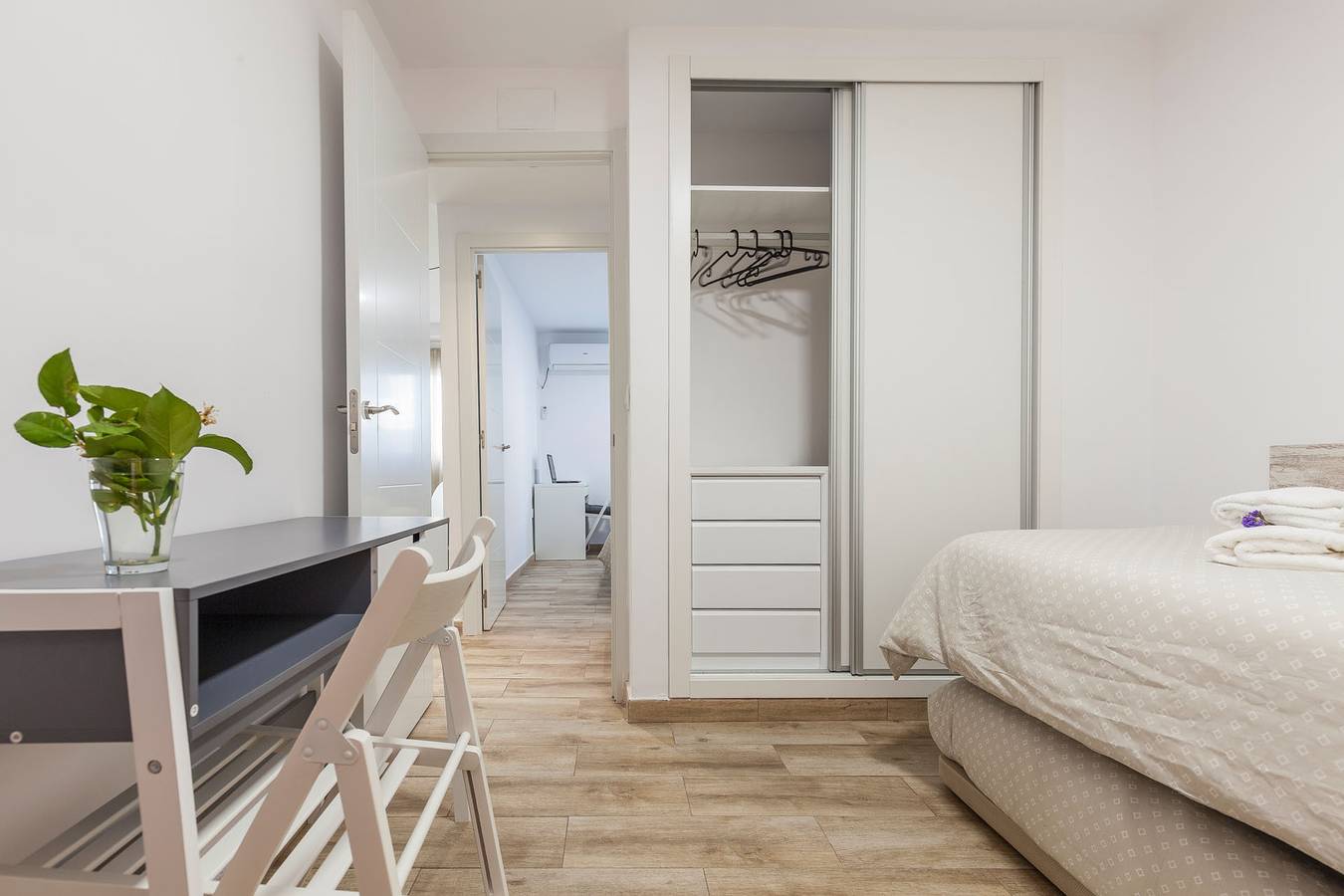 Entire apartment, Apartment 'Ritual Sevilla Santa Justa 2' with Balcony, Wi-Fi and Air Conditioning in San Pablo-Santa Justa, Sevilla