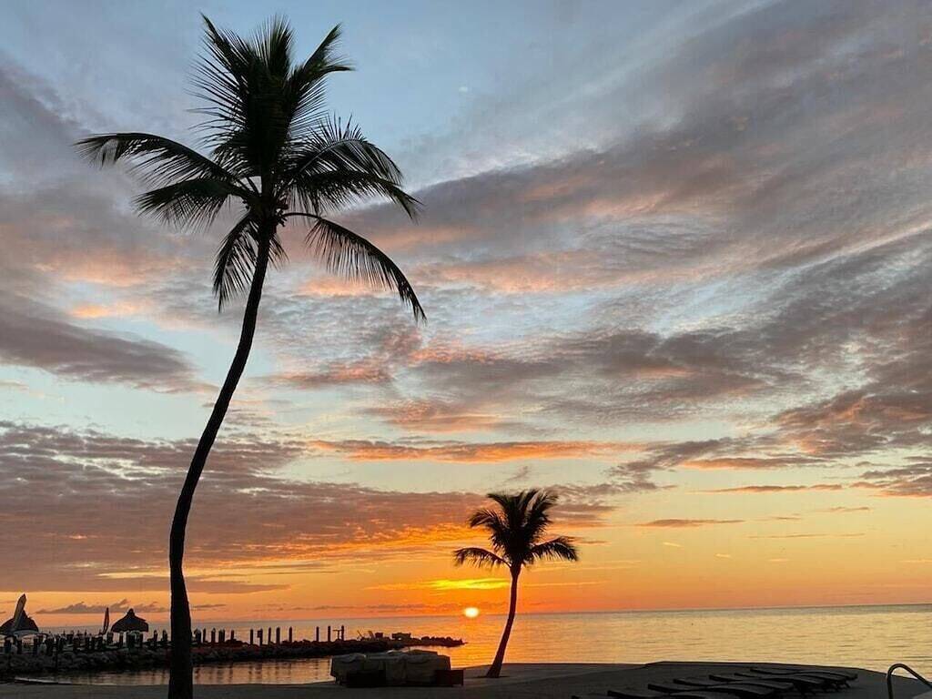 Sandy Beach Pool, Bikes, Kayaks, Ev charger in Upper Matecumbe Key, Islamorada