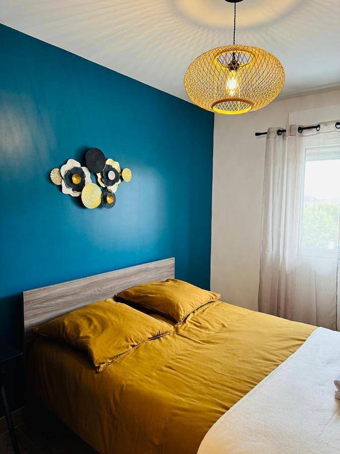 Appartement entier, Two-Bedroom Apartment in Mantes-la-Jolie, Yvelines