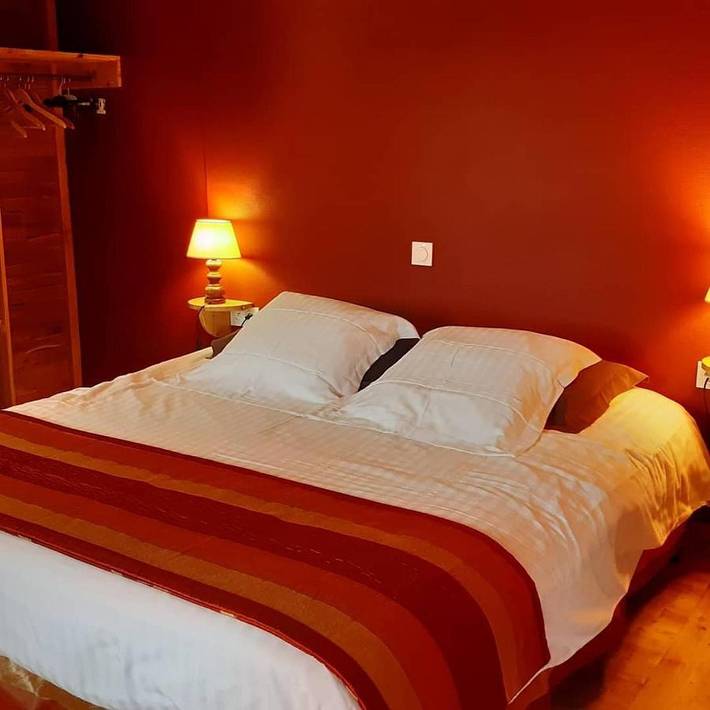 Hôtel pour 2 personnes, avec Terrasse et Jardin ainsi que Piscine et Vue