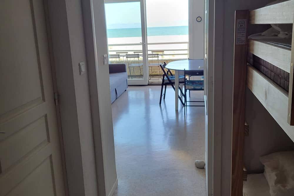 Entire apartment, Rental apartment facing the sea (Cayeux-sur-Mer) Baie de Somme in Cayeux-sur-Mer, Abbeville region