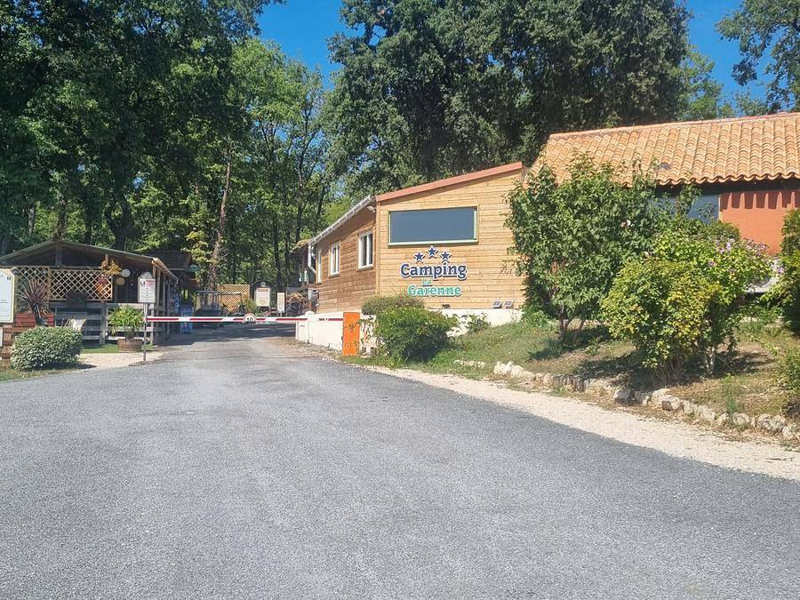 Camping La Garenne - Mobilhome 4 personnes - 55 Résidence L'eucalyptus 32m2 Terrasse Couverte, Télévision 1/4 pers in Peyrignac, Périgord Noir