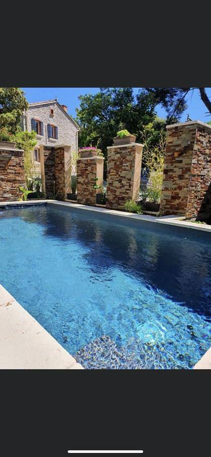 Location de vacances pour 2 personnes, avec jacuzzi ainsi que jardin et piscine à Séguret - 3