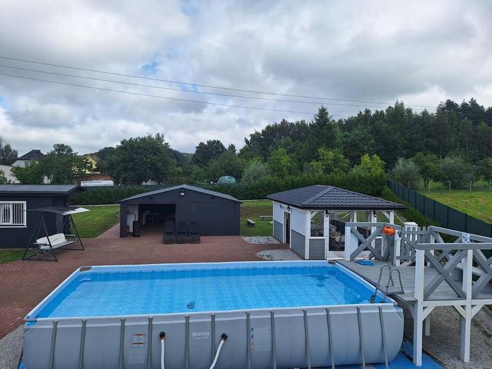 Camping für 4 Personen, mit Pool und Terrasse in Polnische Ostsee