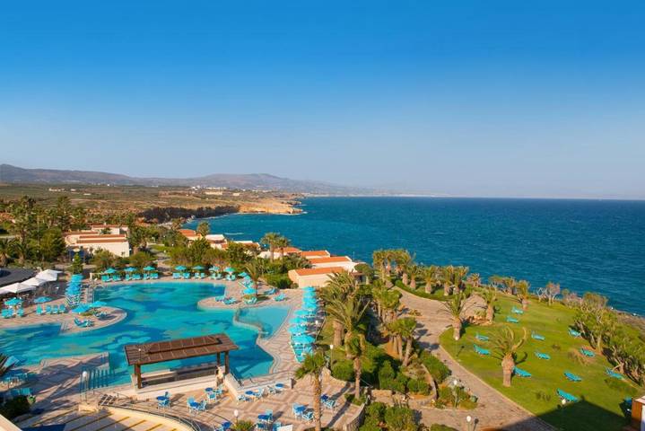 Ferienanlage für 4 Personen, mit Garten und Ausblick sowie Sauna und Pool auf Kreta