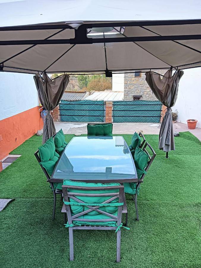 Gîte pour 8 personnes, avec jardin à Montanejos - 4