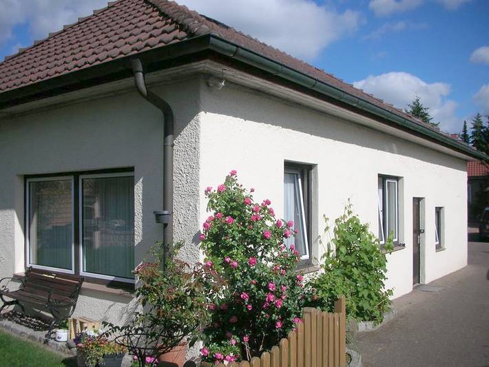 Ferienwohnung für 3 Personen, mit Terrasse und Garten - 1