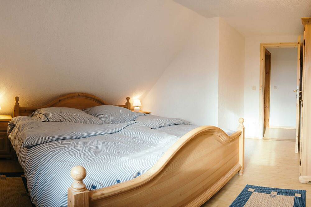 Ferienwohnung unterm Reetdach in Woorke - Ferienhaus und -wohnung unterm in Patzig, Rügen