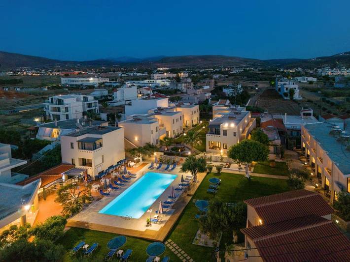 Apartahotel para 2 personas, con jardín además de piscina y vistas, Familias con niños en Creta