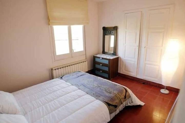 Location de vacances pour 7 personnes, avec terrasse, animaux acceptés à Alella - 4