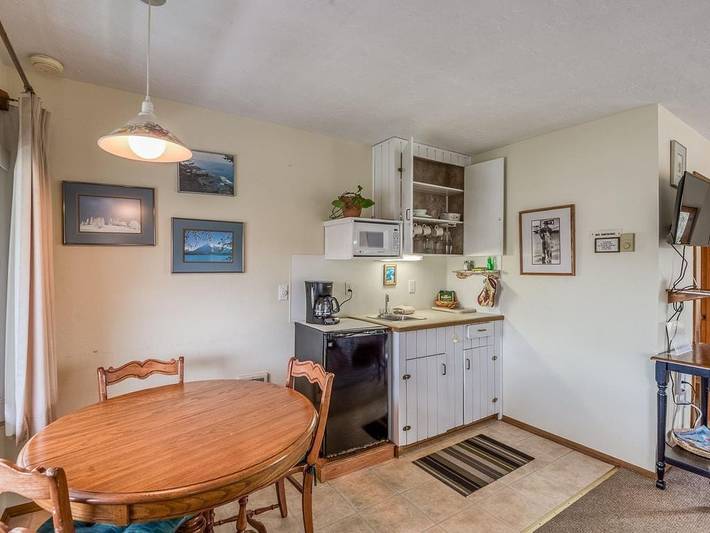 Vacation rental for 4 people, with pets in Depoe Bay