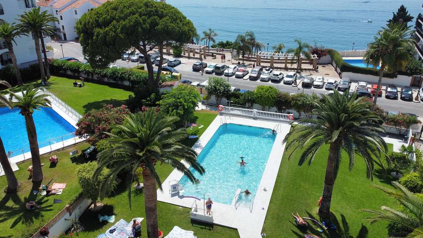 Ganze Wohnung, Carabeo 24 Apartment in Playa Carabeíllo, Nerja
