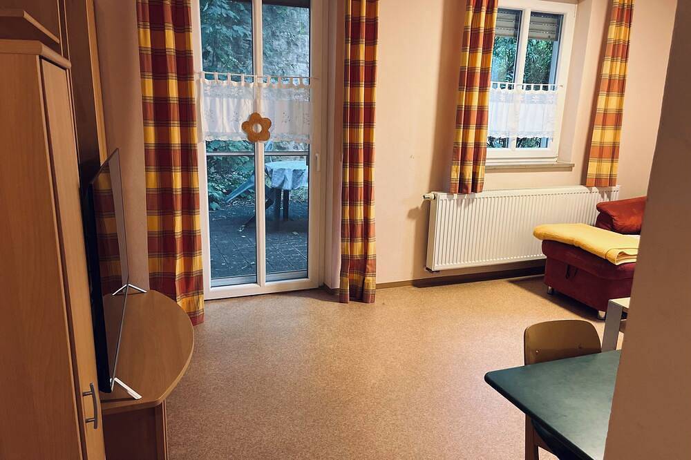 Ganze Wohnung, Barrierefreie Ferienwohnung (Eg) am Ferienhof an der Stadtmauer Merkendorf in Merkendorf, Fränkisches Seenland