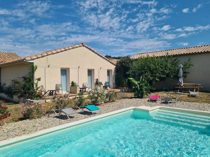 Chambre d’hôte pour 2 personnes, avec piscine et jardin à Orgnac-l'Aven
