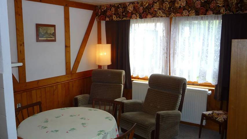 Ferienwohnung für 2 Personen, mit Terrasse in Waltershausen - 3