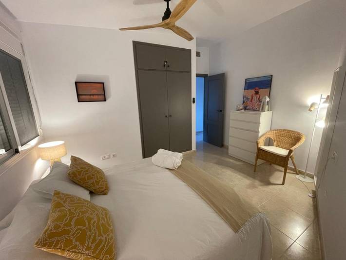 Gîte pour 5 personnes, avec terrasse ainsi que piscine et vue dans Els Muntells - 4